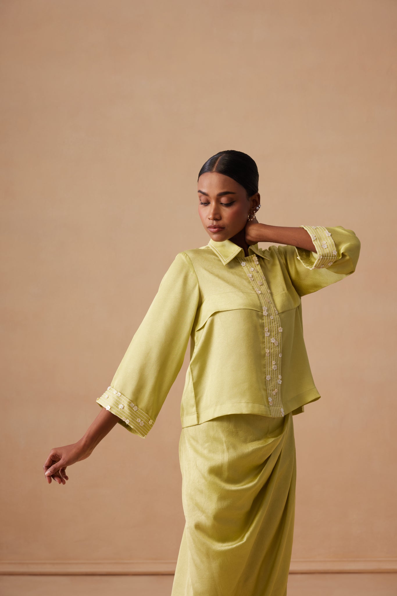 Aneya Set