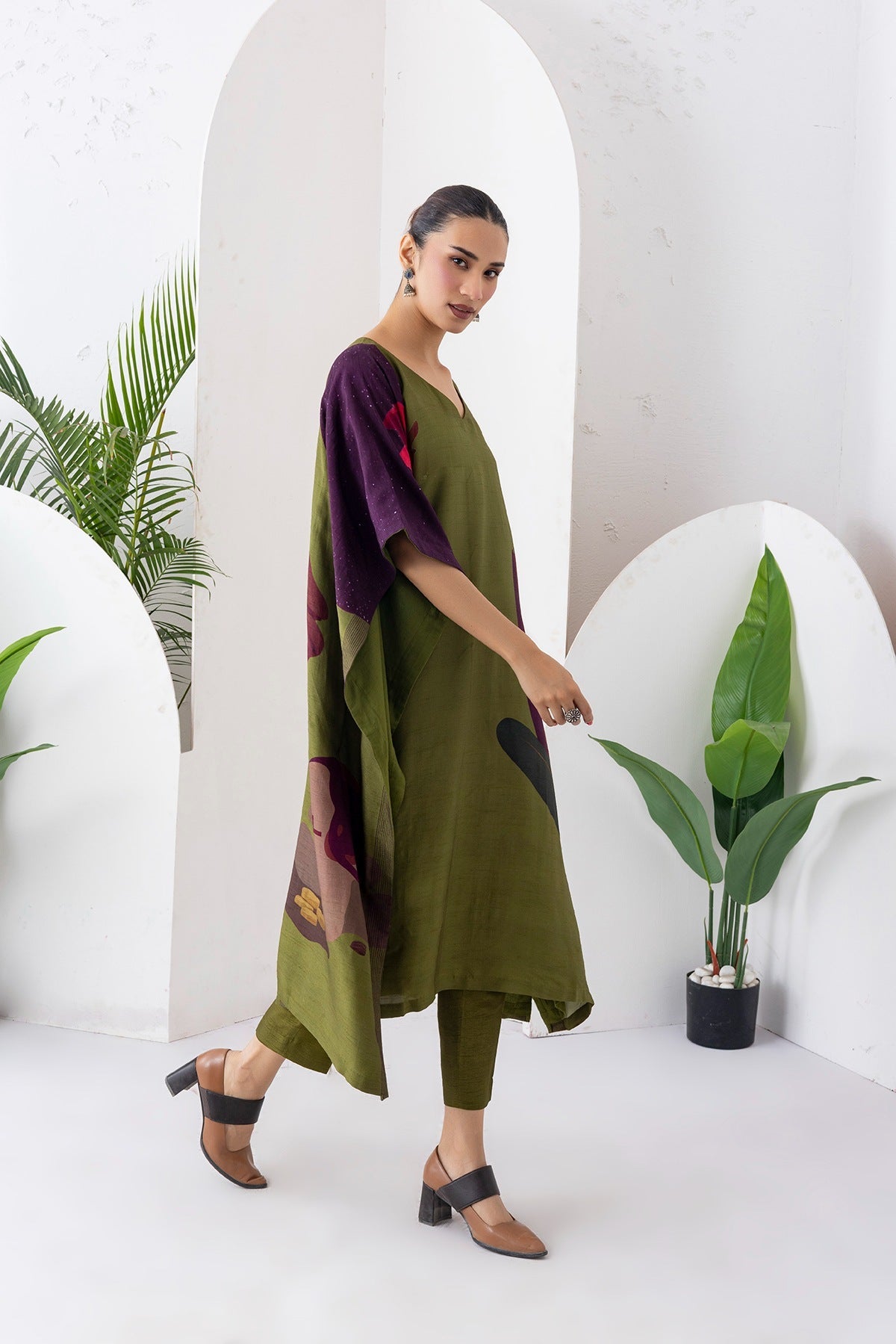 Leaf Green Viscose Dupion Printed Kaftan Set (2 PCS)