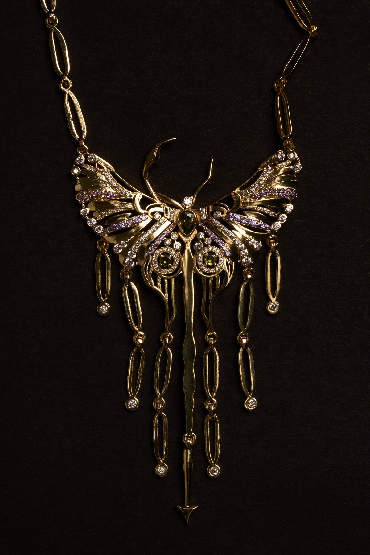 ALA NABI NECKPIECE