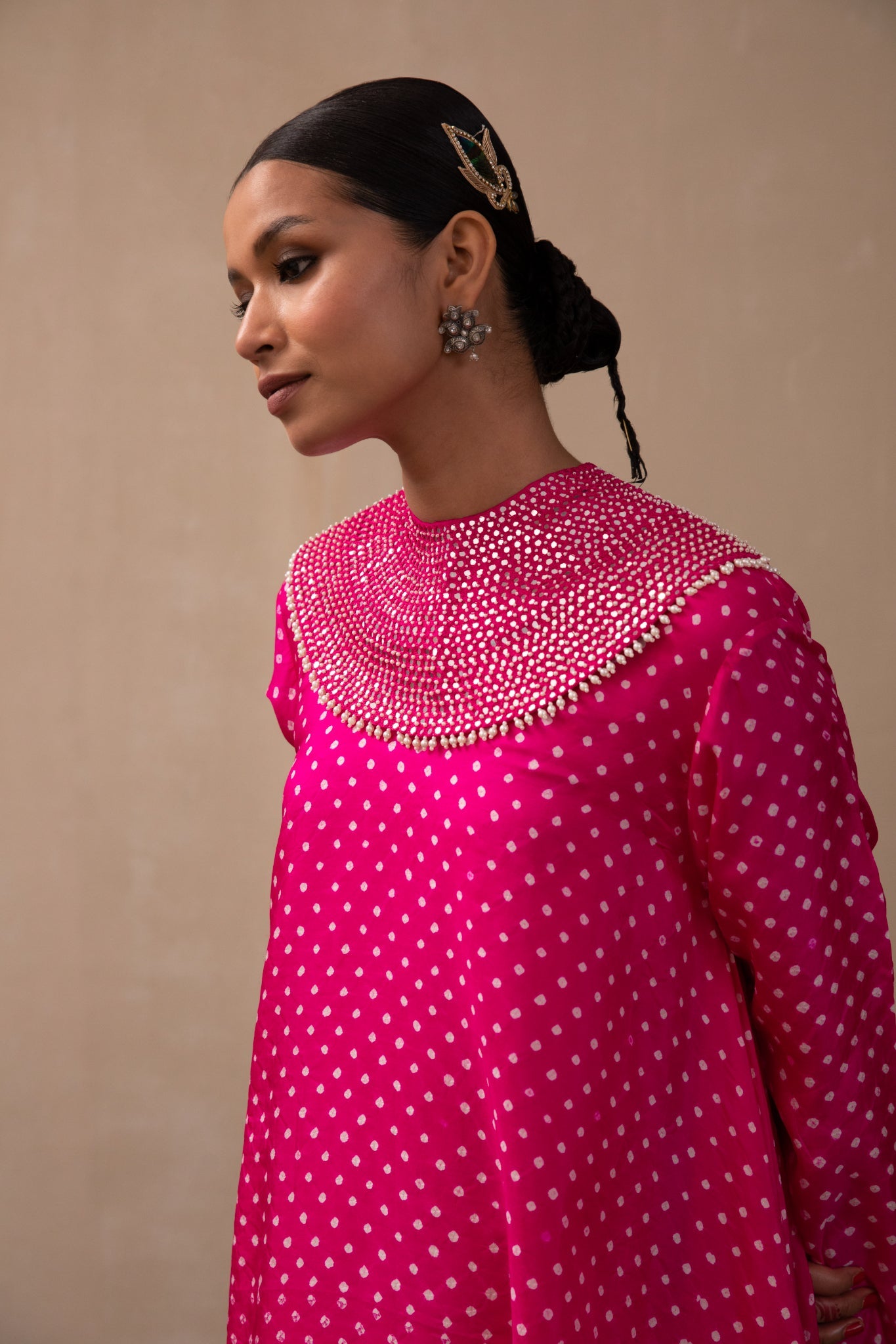 bandhni top with mirror and pearl collar