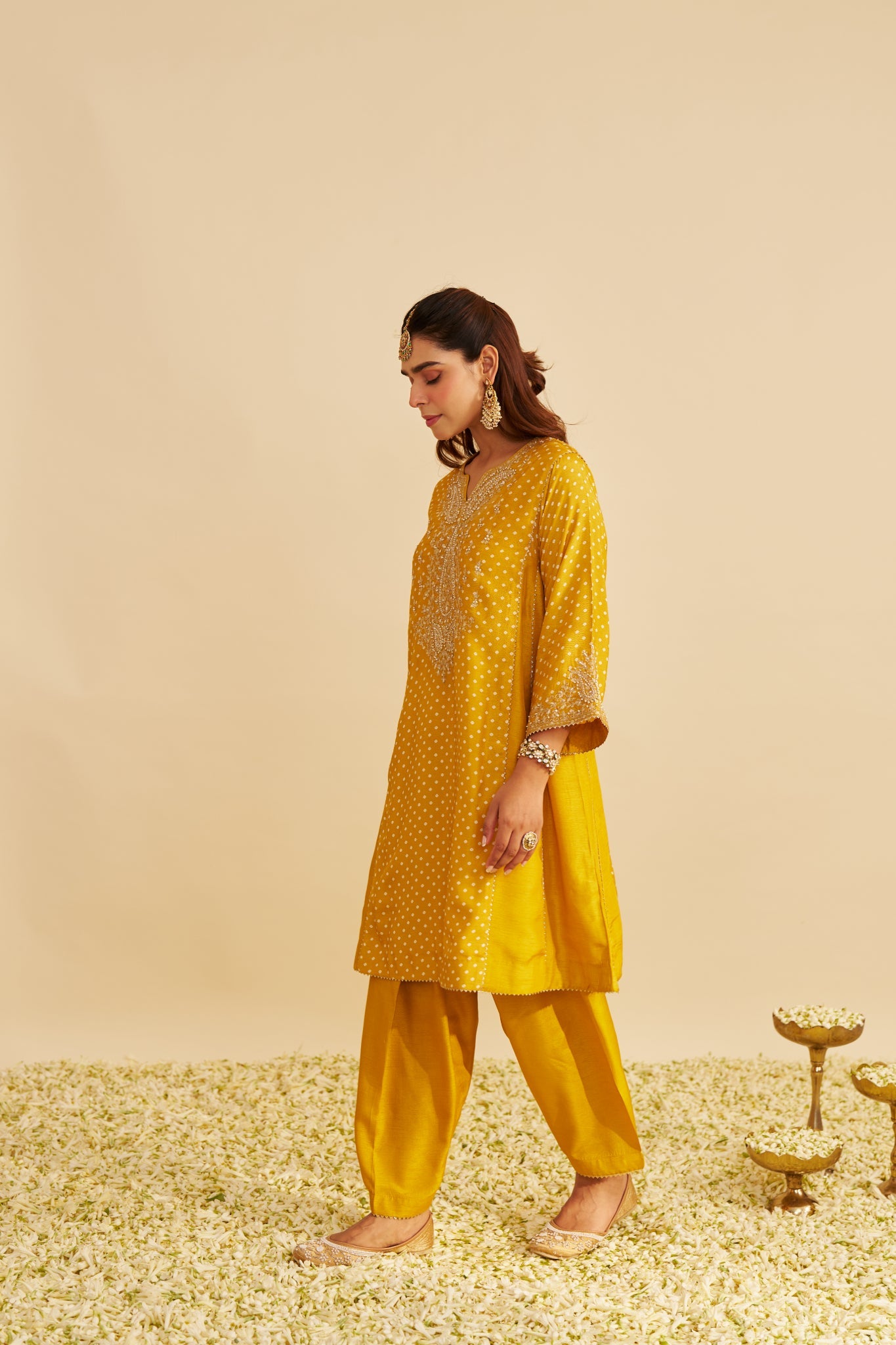 KAYRA - SHORT GATHERED CHAUGA WITH SALWAR