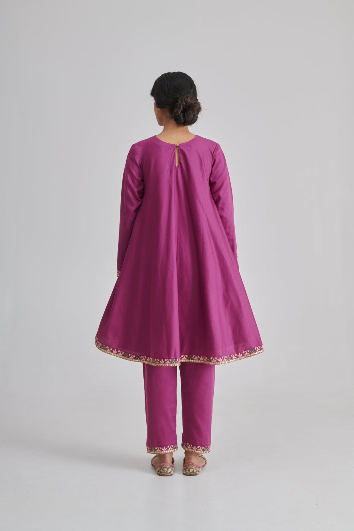 HANIYA & MITHILA