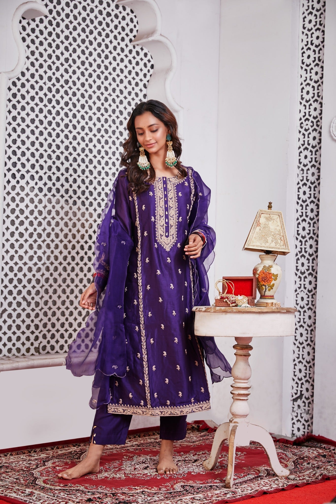SAAZ Classic Embroidered Kurta Set