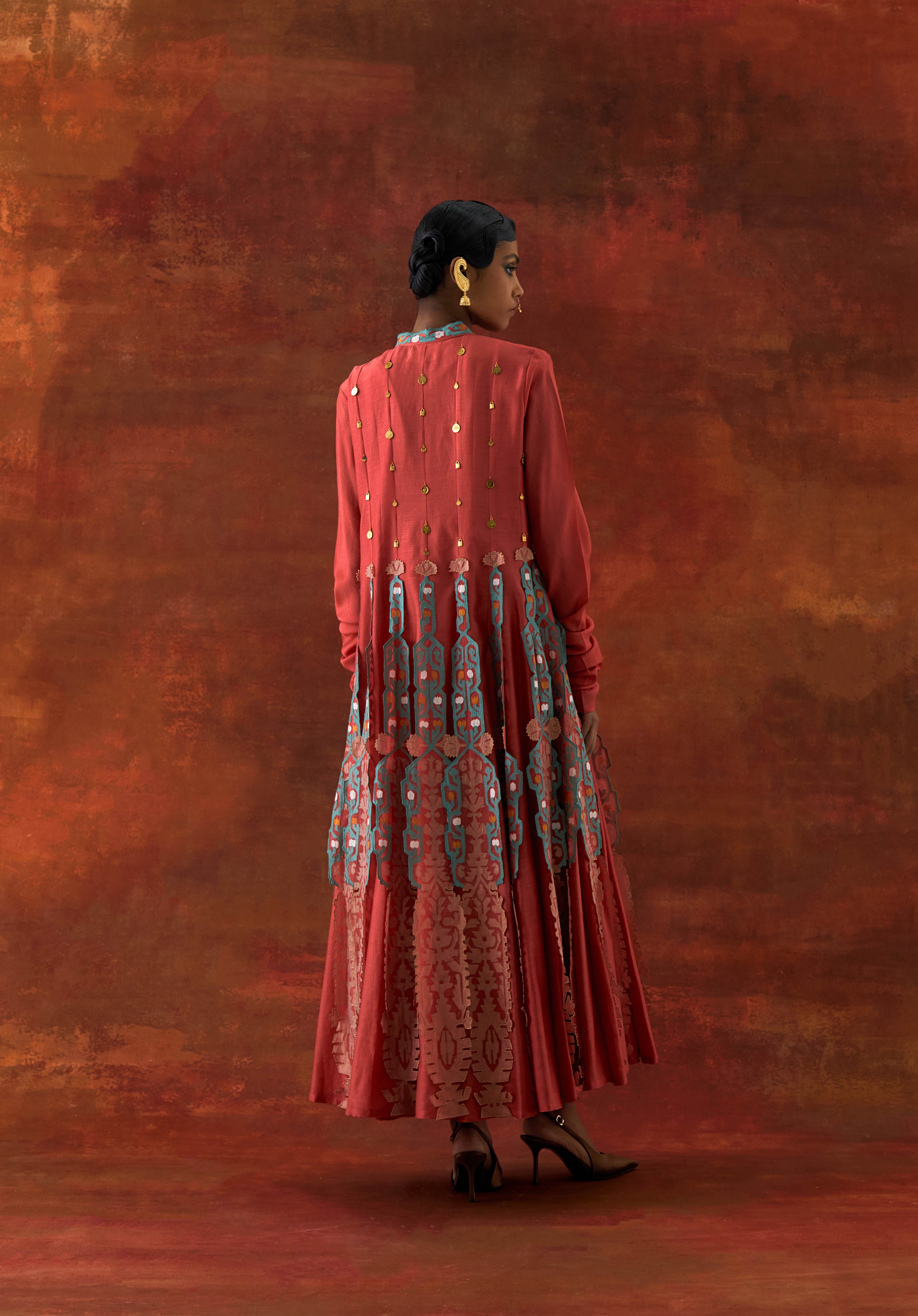 EMBROIDERED KALIDAR WITH SLEEVLESS INNER - image 3