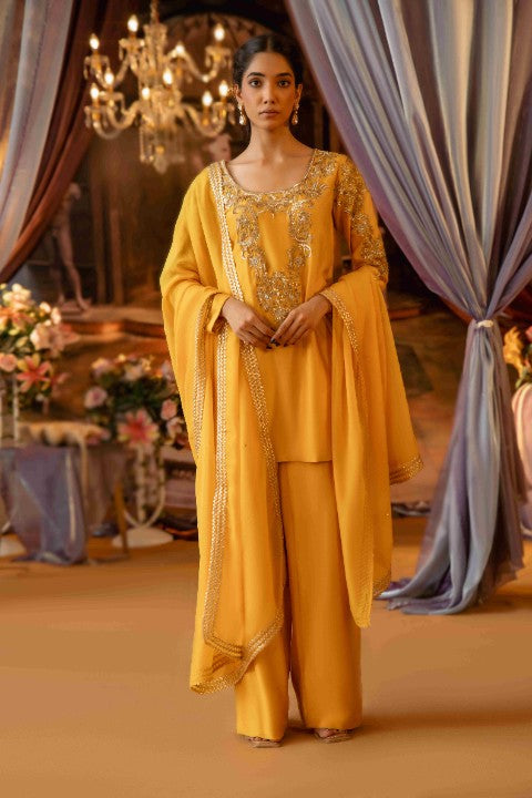 Yellow Suit Set - image 3
