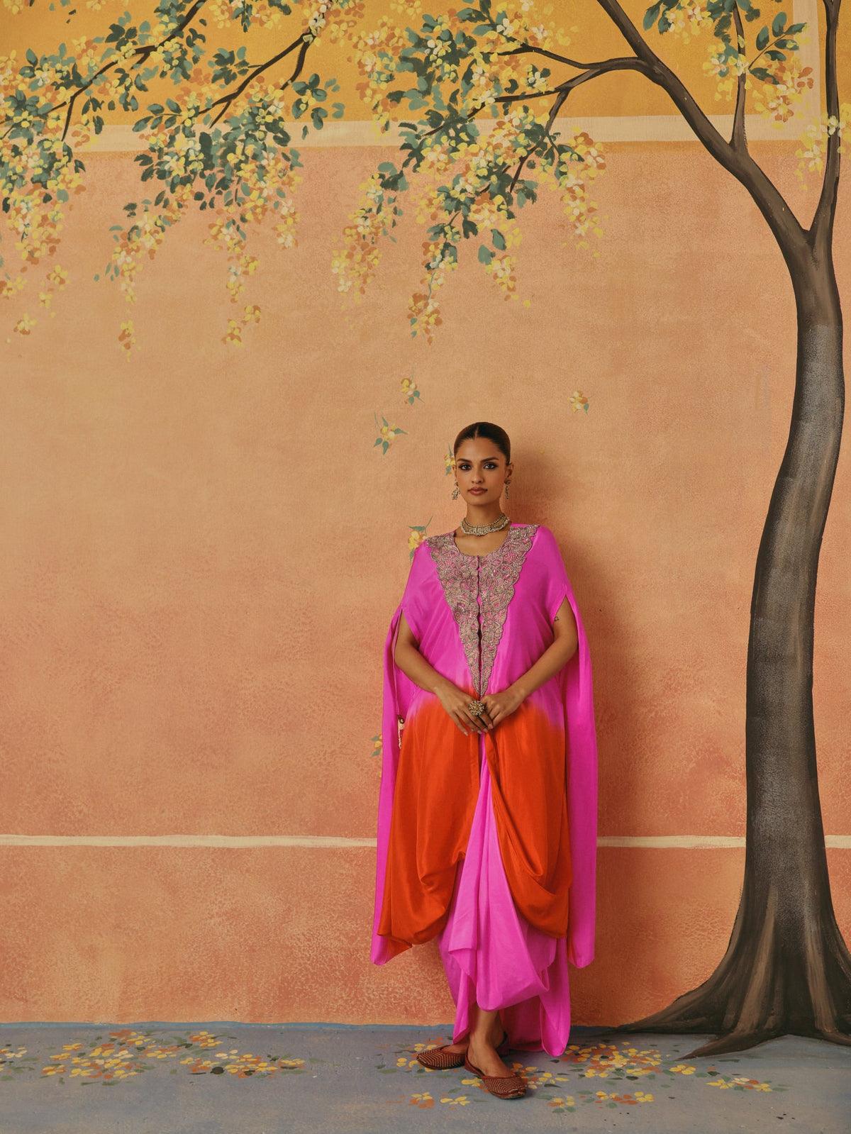 Rang Leher Cape Set