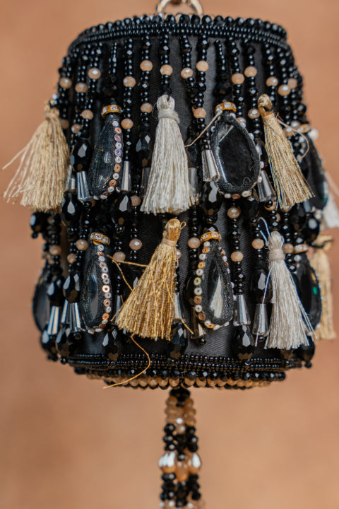 Aaina Boshkeh Black