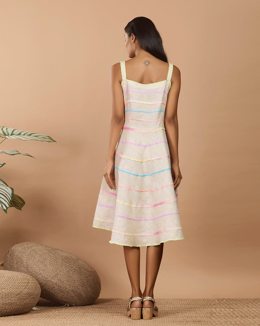 Spaghetti lace dress
