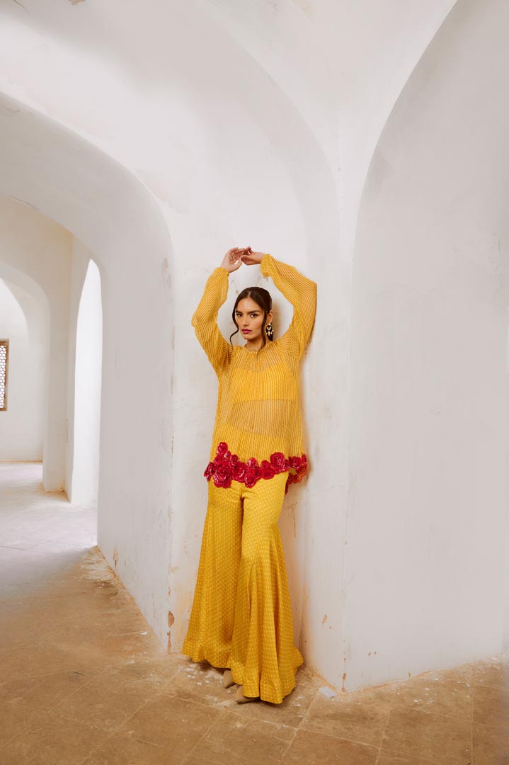 Image of Gulbahar Marigold Yellow Gulaab tunic set with  Bell Bottoms and inner