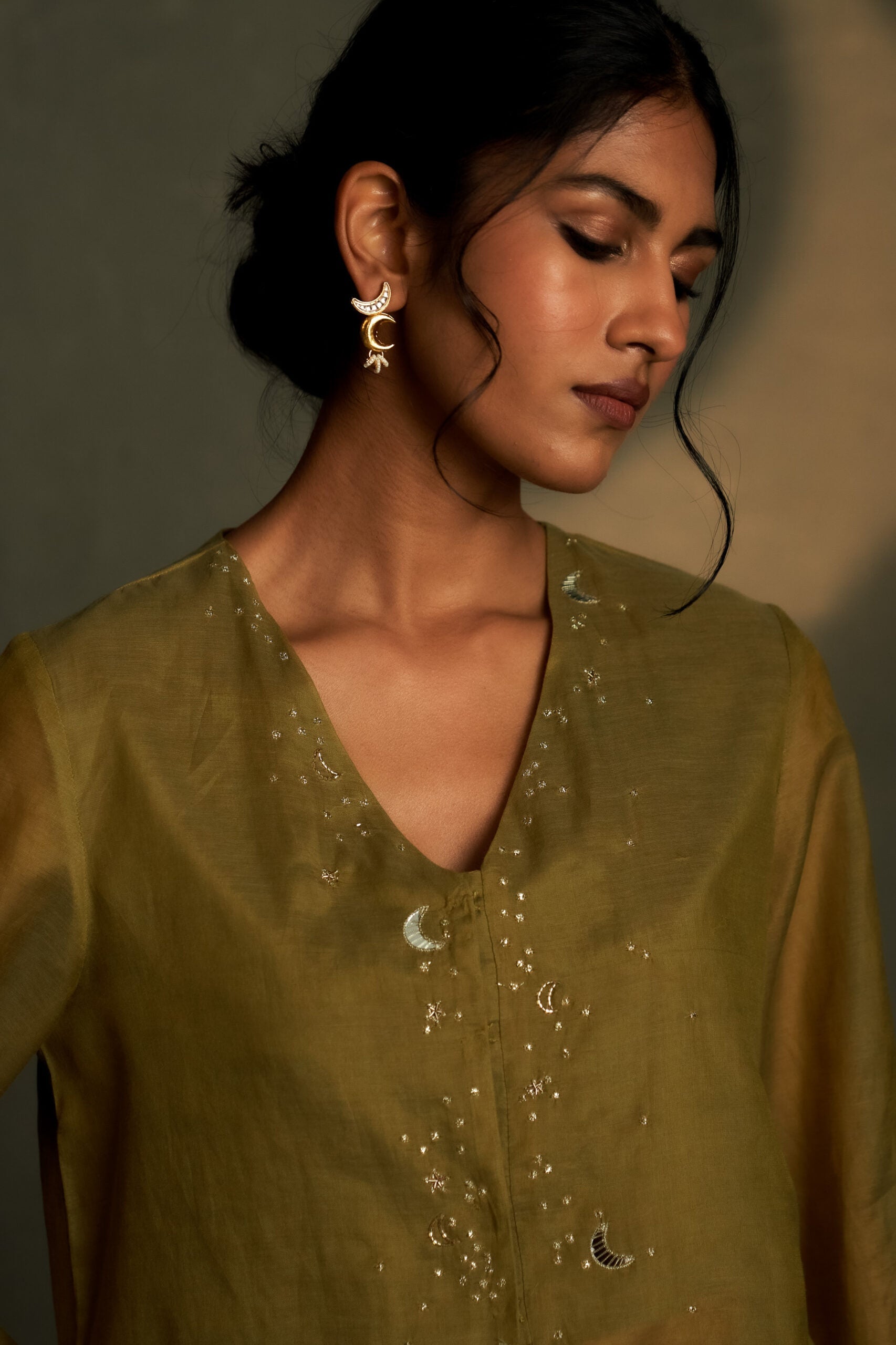 Olive Dusk Chaand Sitara Set