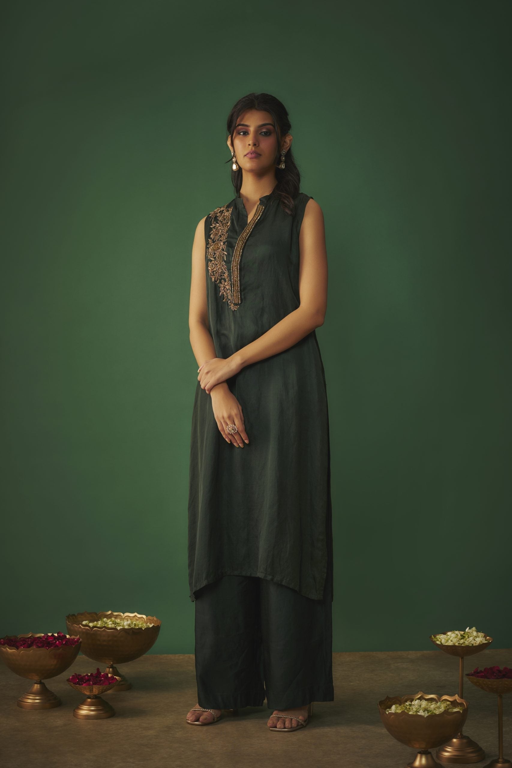 Image of EMERALD GREEN KURTA PANT SET WITH COPPER GOLD EMBROIDERY