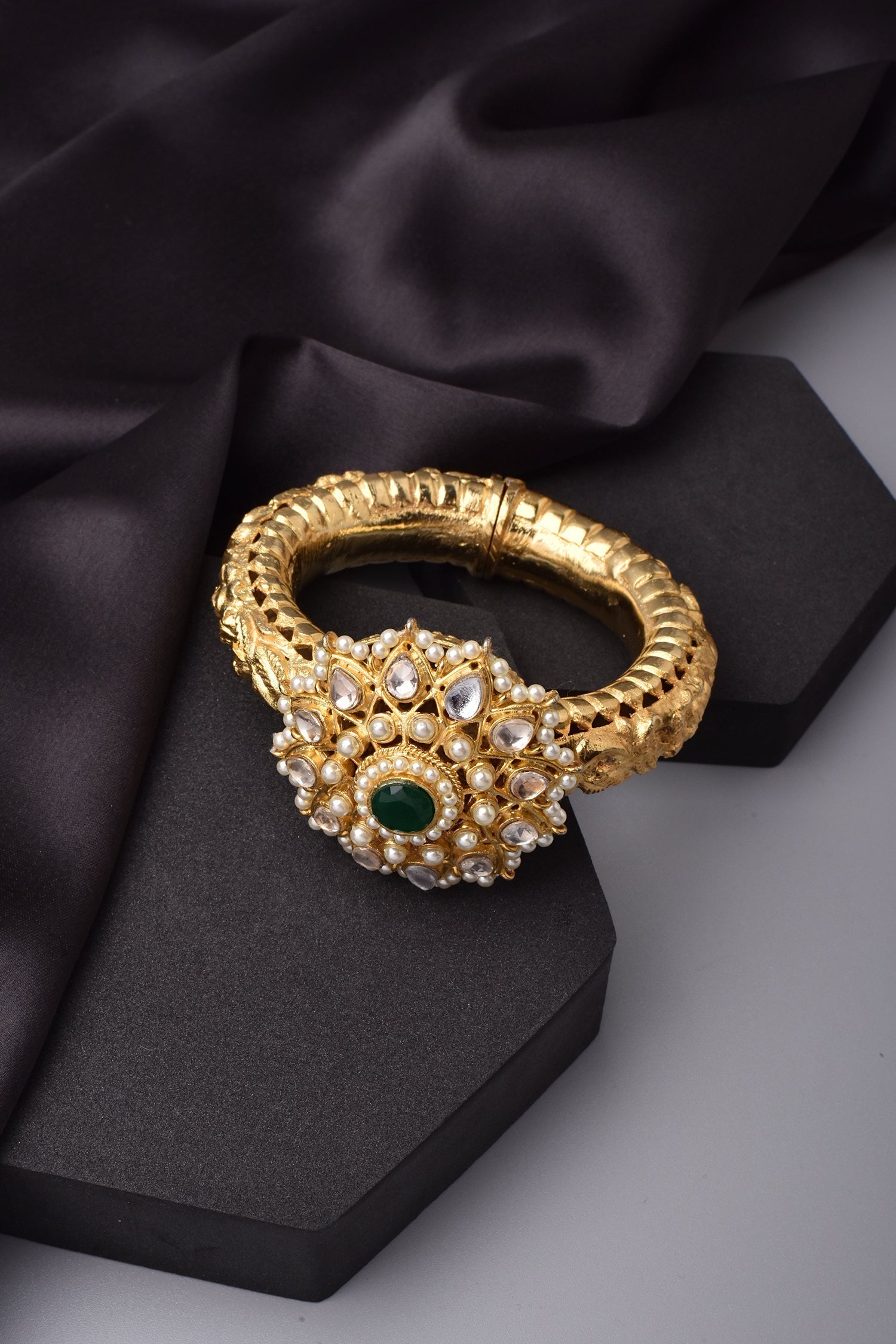 Green Gold Tone Kundan Kada