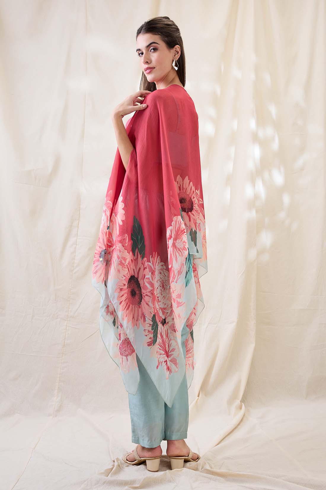 Ravya co-ord set with embellished cape SP4633