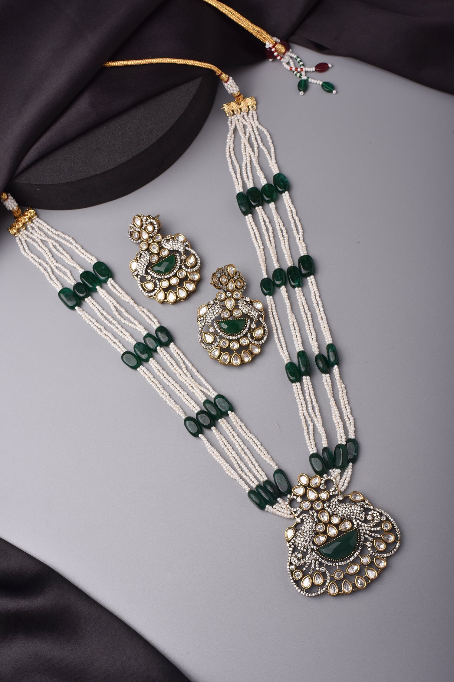 Green Silver Tone Victorian Polki Necklace Set