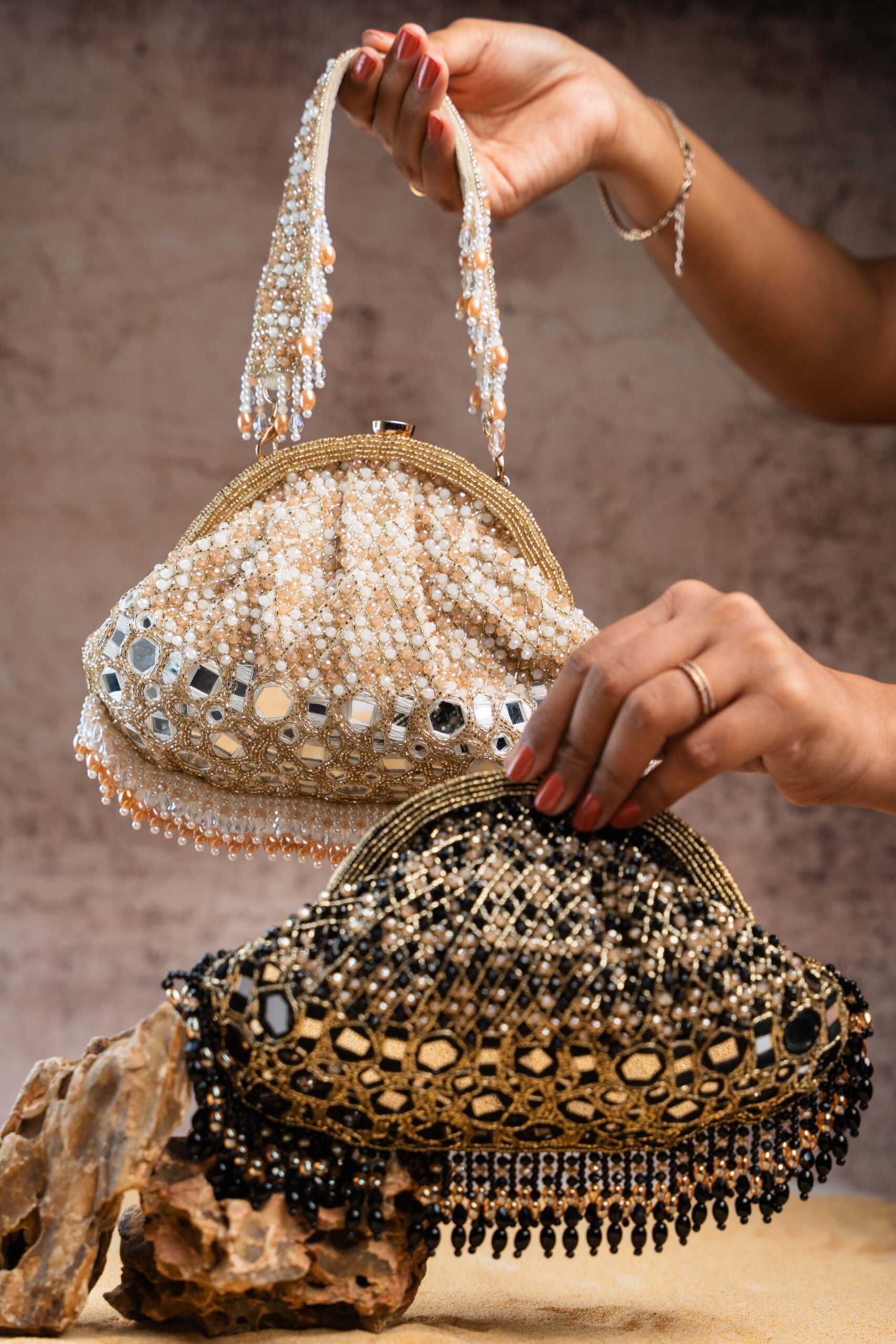 Aynali Clutch Ecru Gold