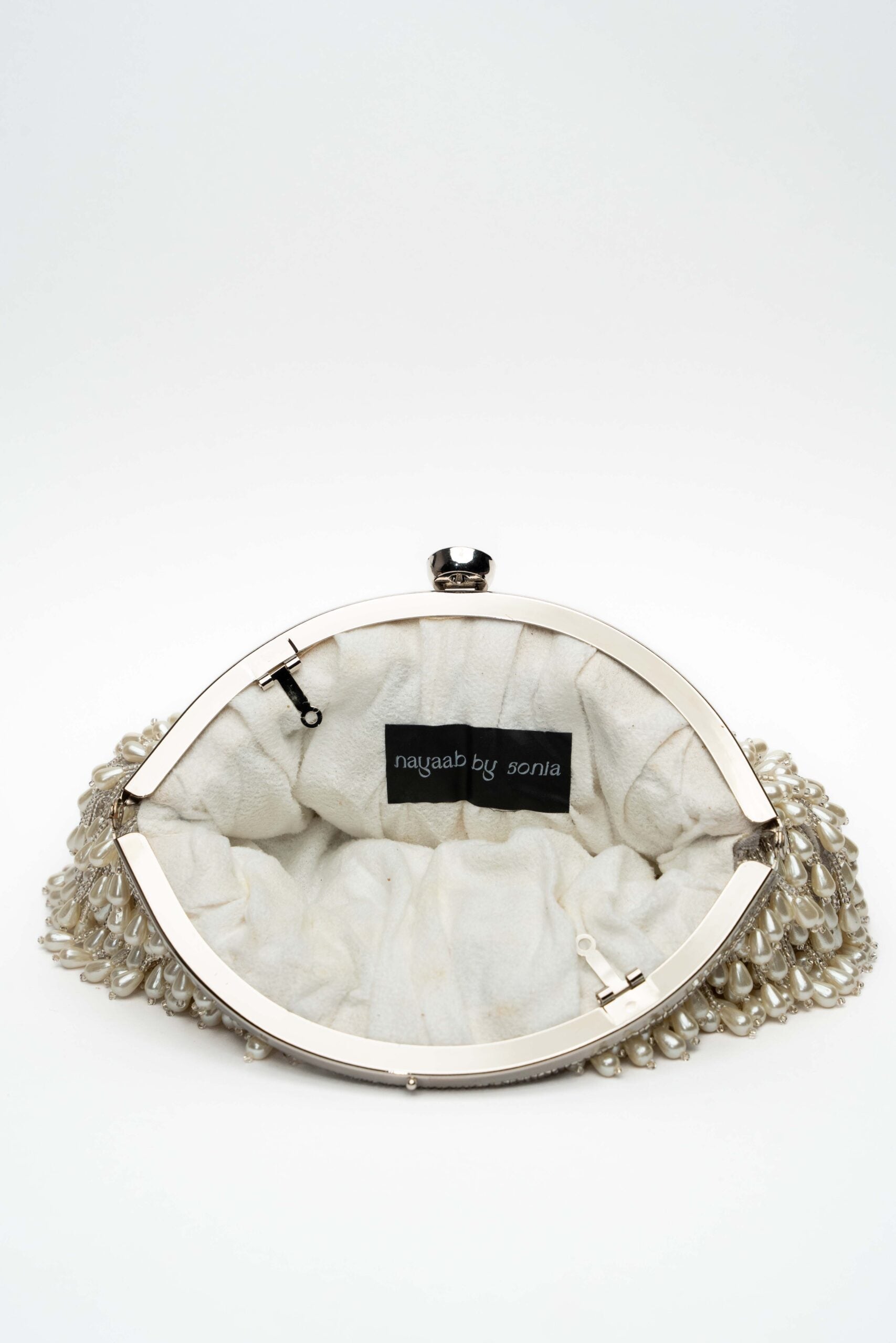 Pearl Treasure Clutch Silver