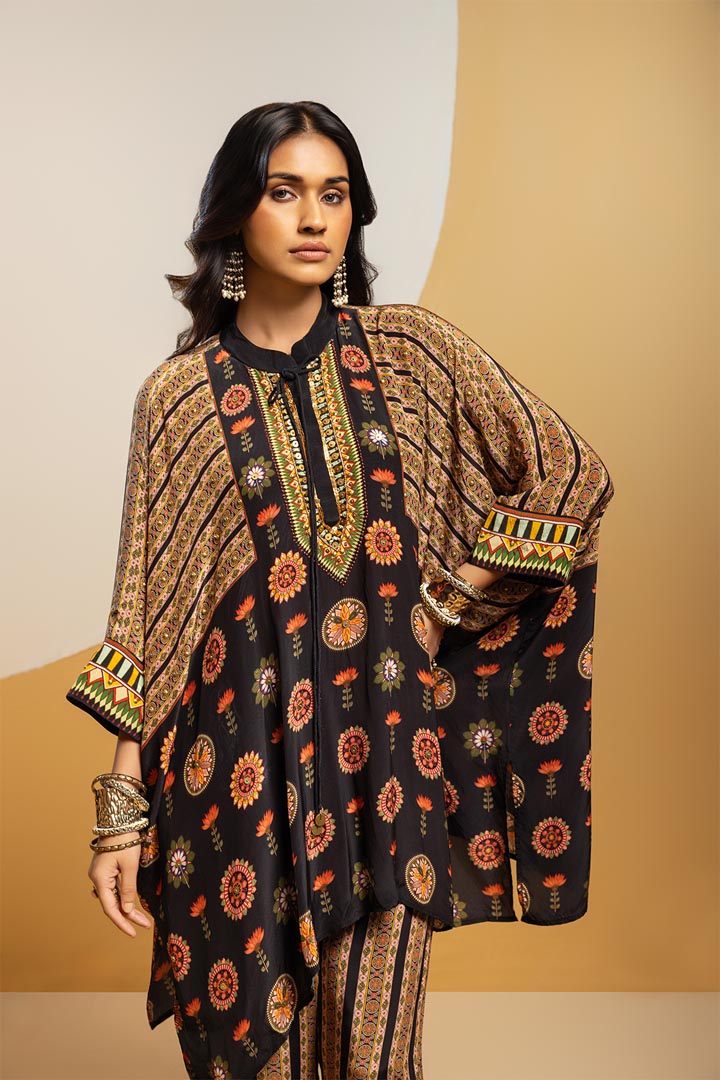 Taarani Embellished kimono kurta setSP4815