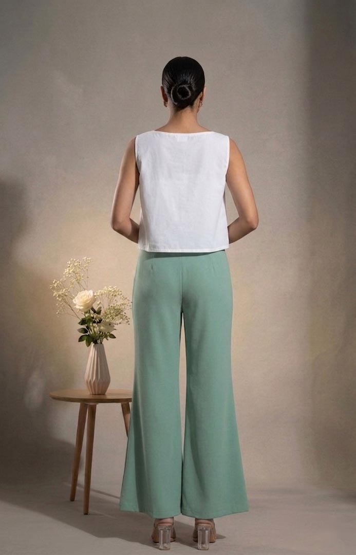 THETAA Elara  Hand-Embroidered Poplin Co-ord Set