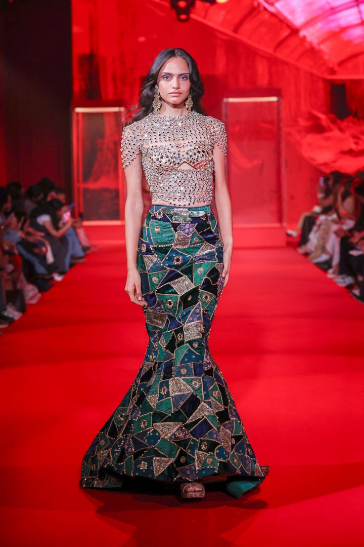 Ratnanjali Lehenga Set