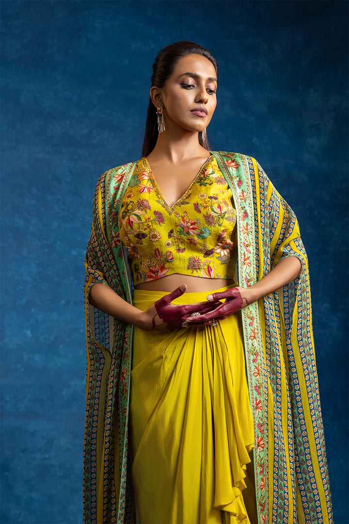 Aarani embellished  drape skirt  set with long capeSP4916