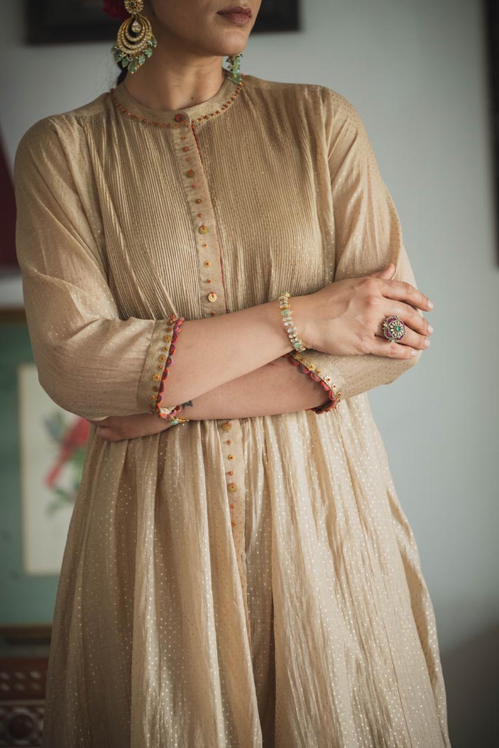 Image of HUSNAH KURTA