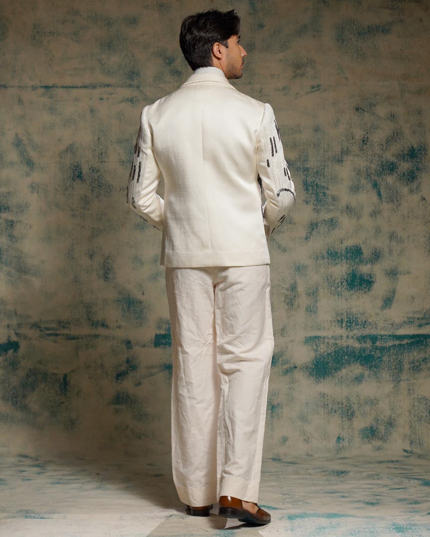 Tusk Nandi embriodered blazer set