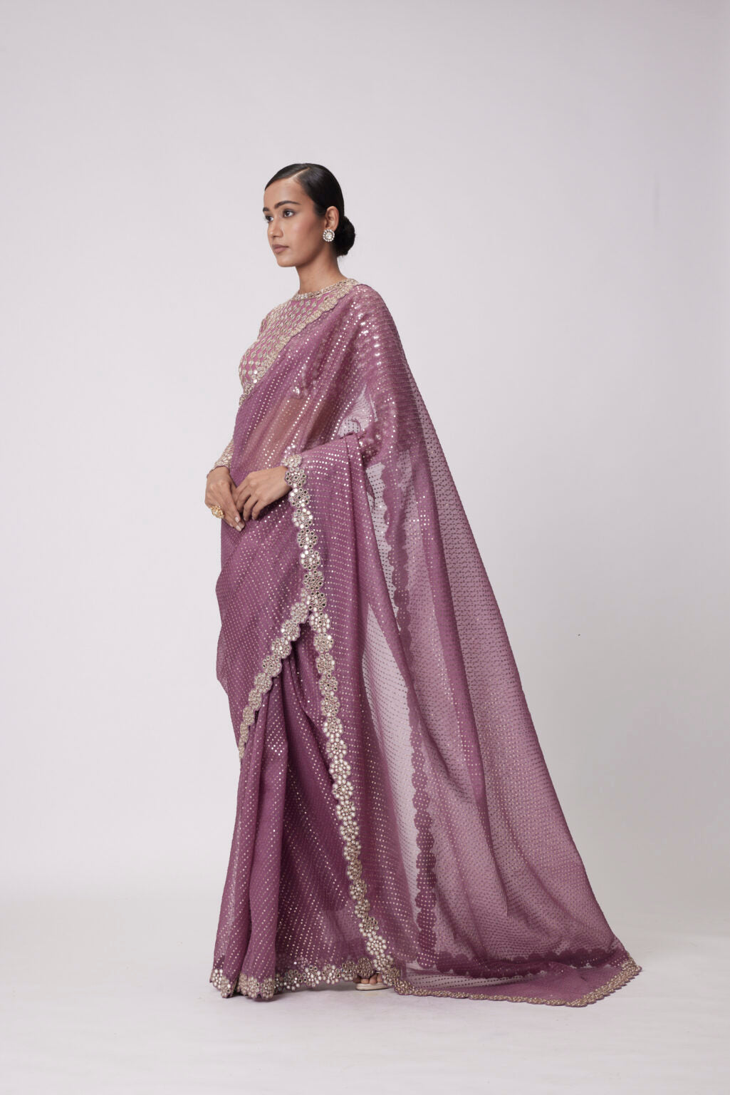 Image of MUD  MAUVE HAND EMBROIDERED SAREE SET