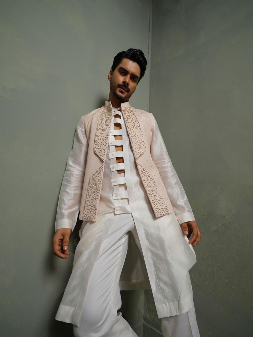 Arch Lapel Rose Bundi Only