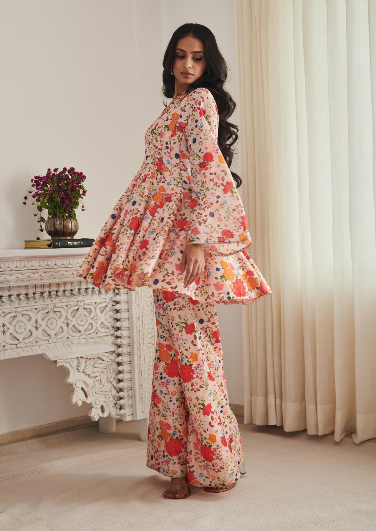 Vinamrh Kurta Set