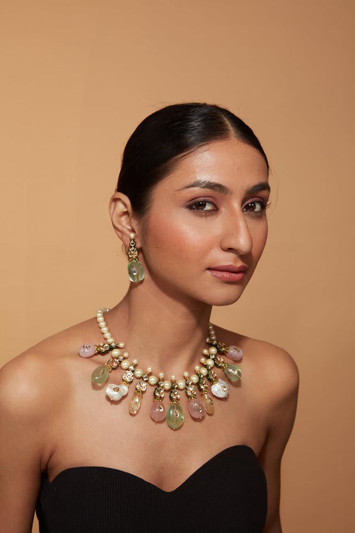 Vivinia By Vidhi Mehra Inaayat Gold Plated Multicolored Womens Kundan, Polki Necklace Set with Pair of earrings VN399