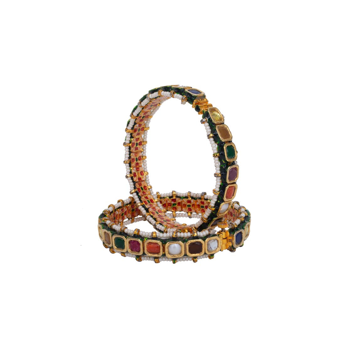 Vivinia By Vidhi Mehra Inaayat Gold Plated Multicolored Womens Kundan, Polki Pair of Bangles VB305