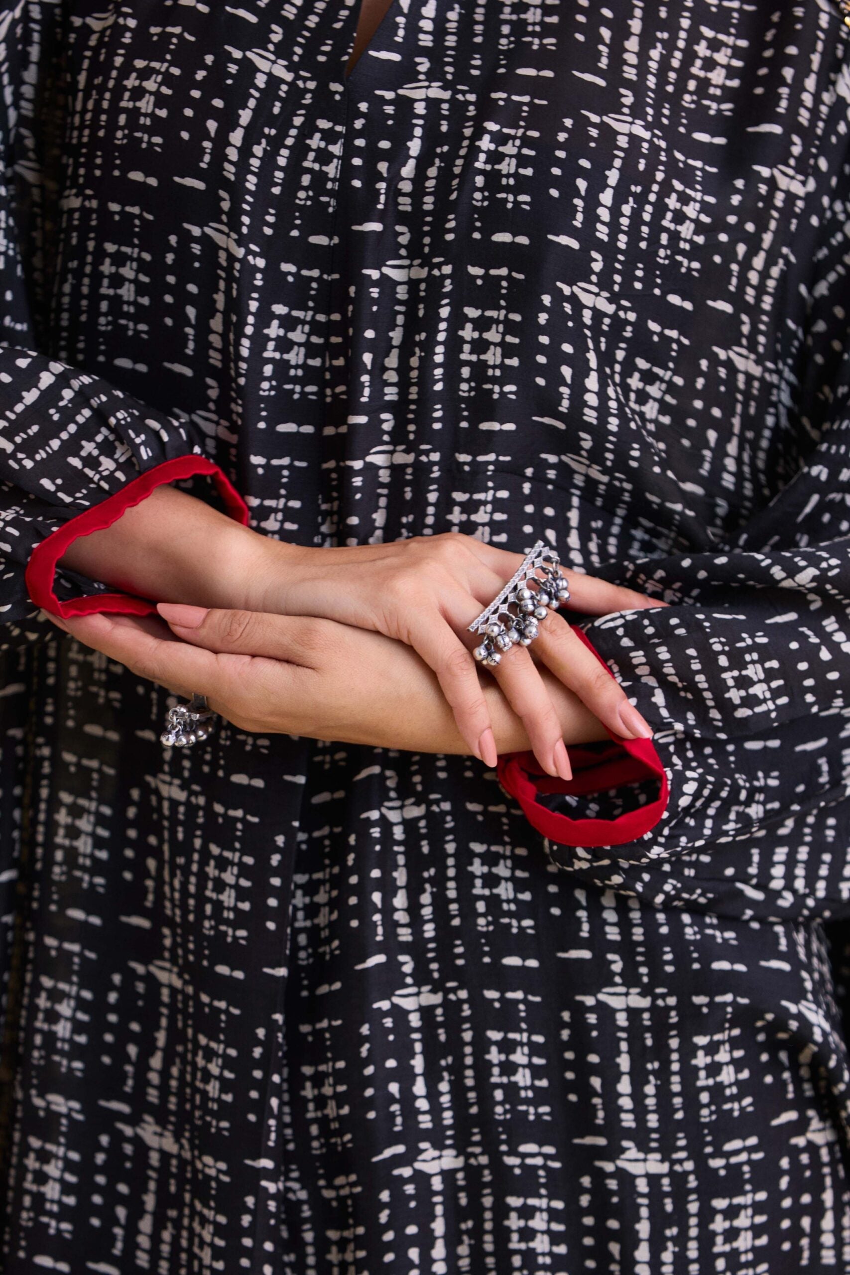 Nishi Co-ord SetW5BLWHPRCSNS-01