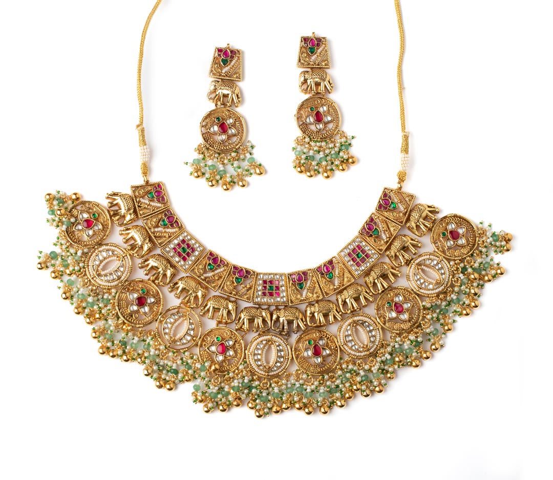 Vivinia By Vidhi Mehra Gold Plated Multicolored Womens Beads Short Necklace Set with Pair of Earrings VN922