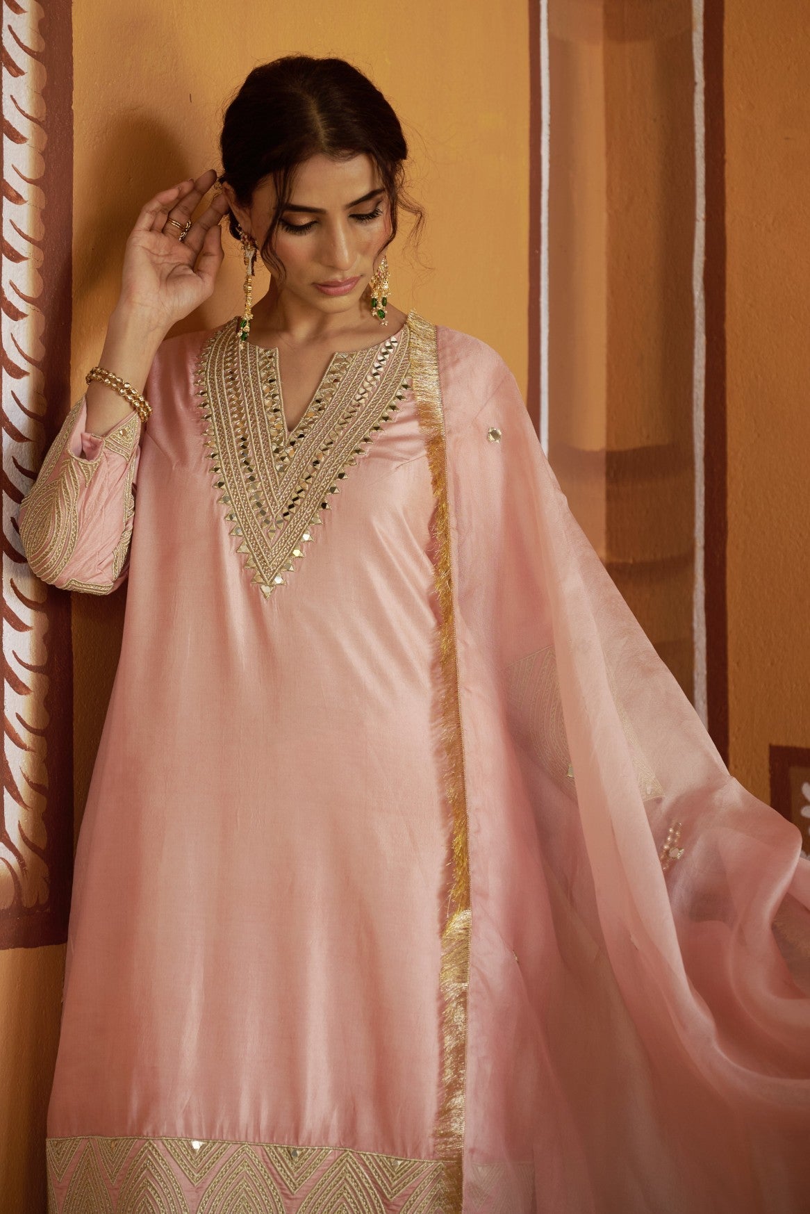 Delicate powder pink jari and mirror work Kurta Set
