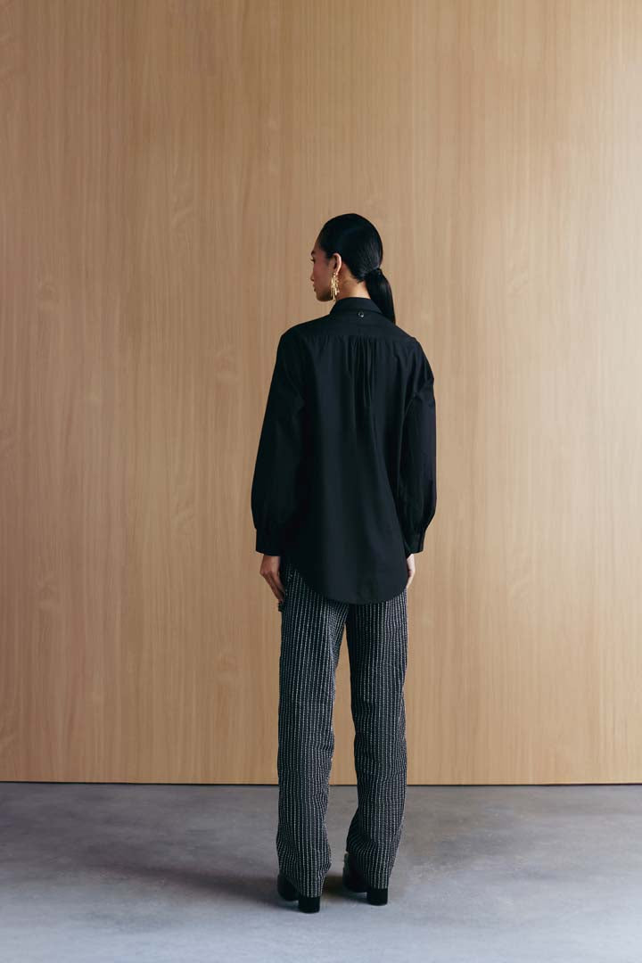 EMBROIDERED DENIM JEANS