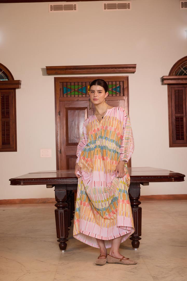 Nia Maxi Dress
L SIZE