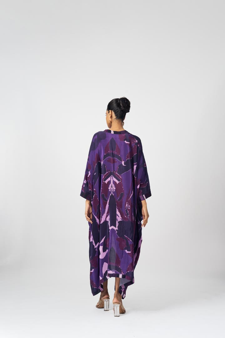 Stripe collared kaftan