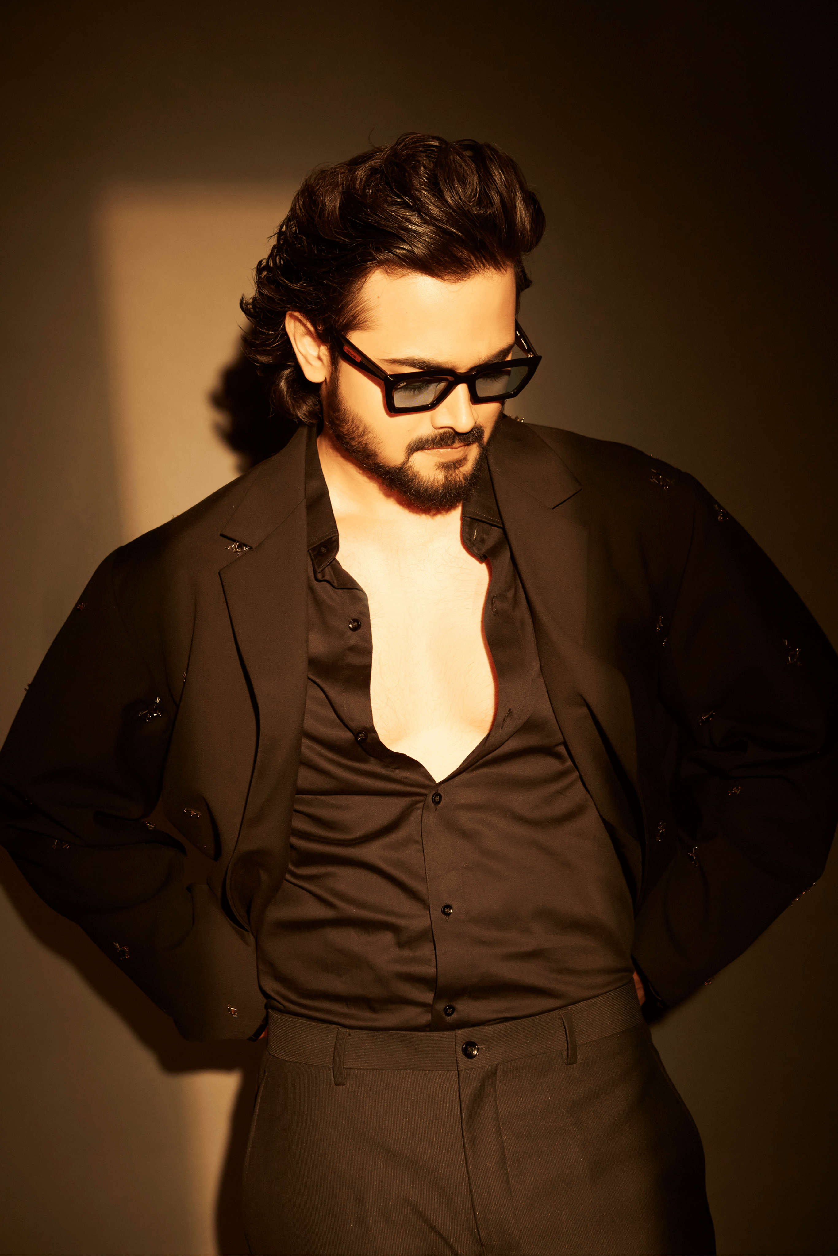 Black Worsted Wool Motifs Embellished Cropped Jacket