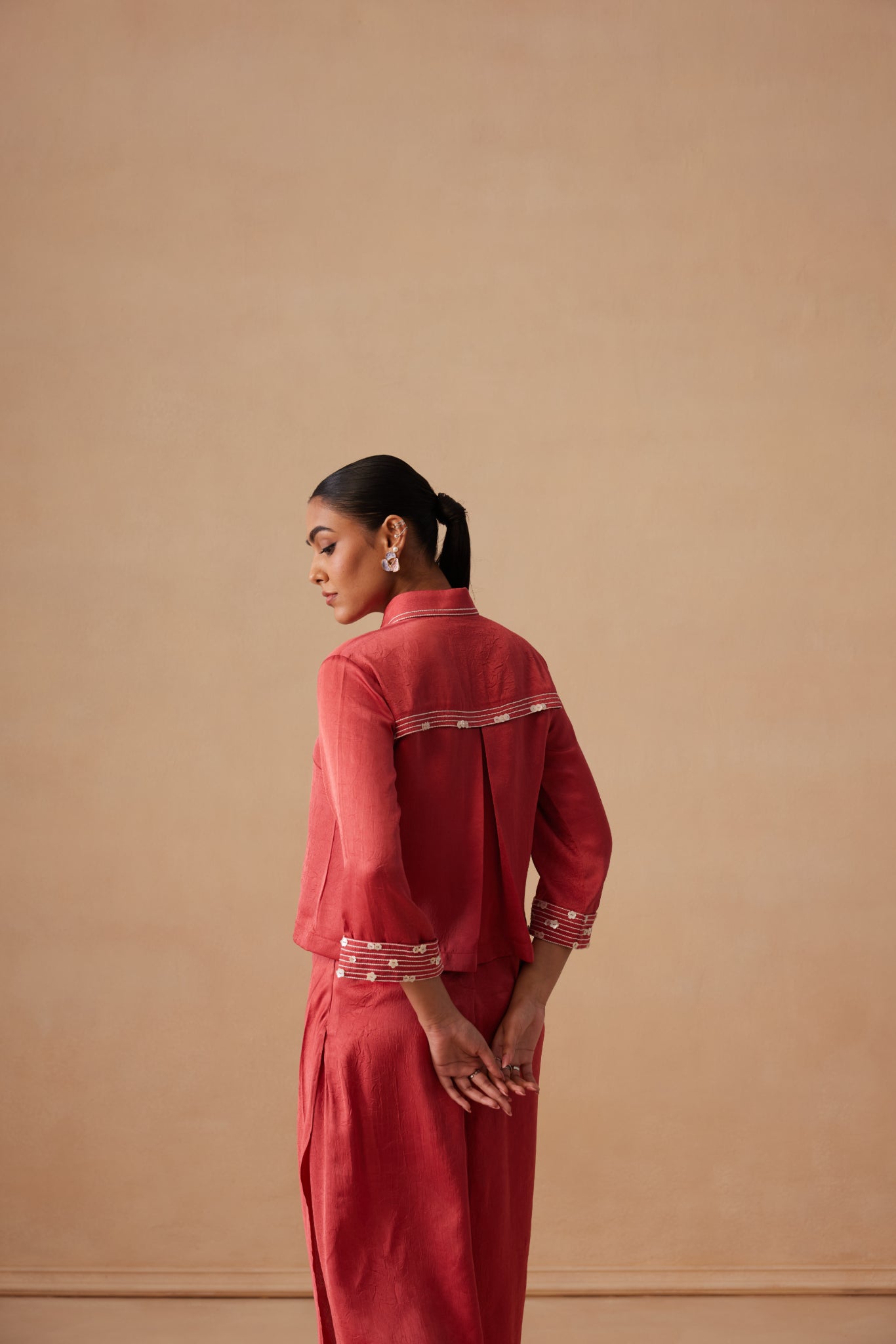 Aneya Set