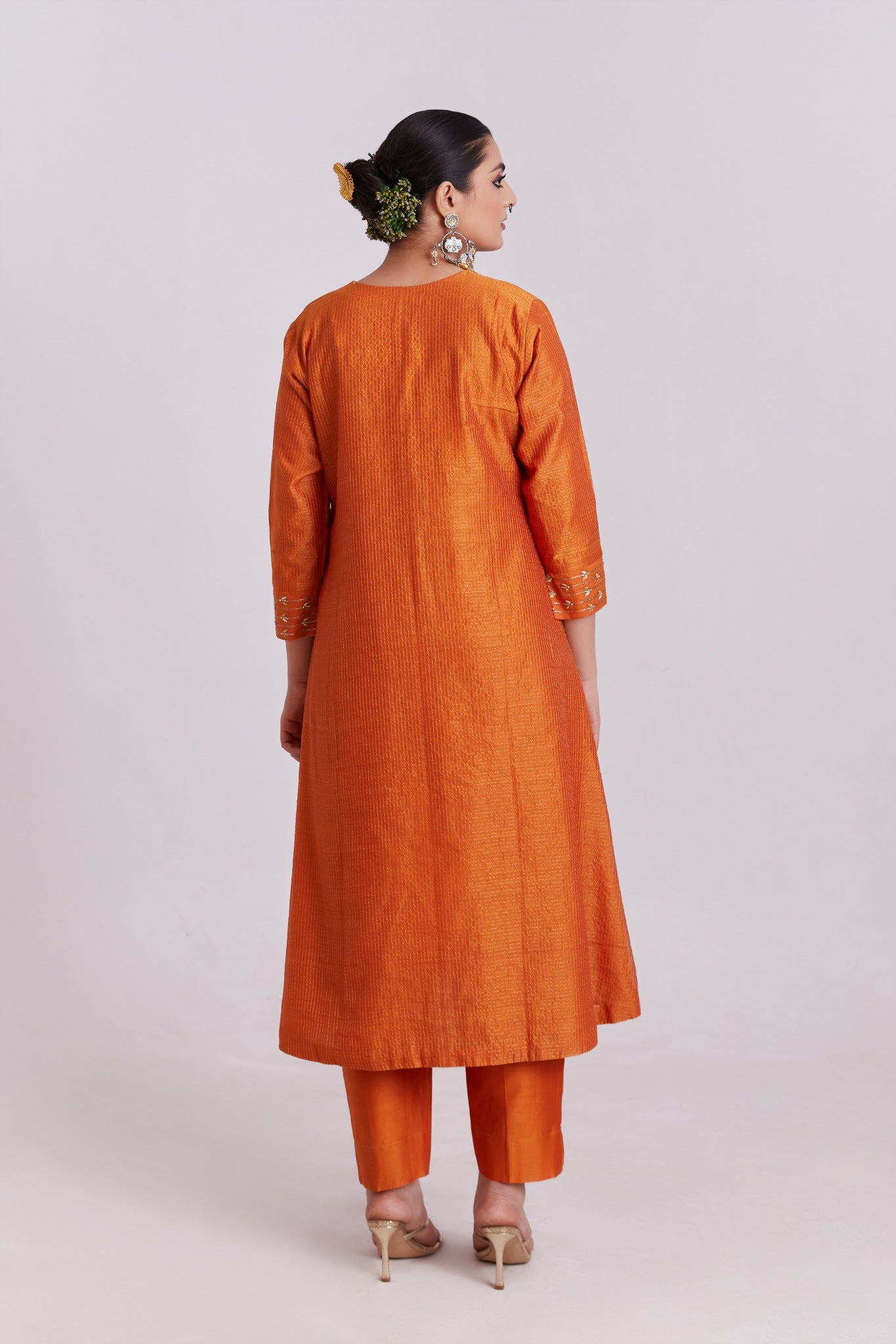 Checks kurta with sunflower dupatta