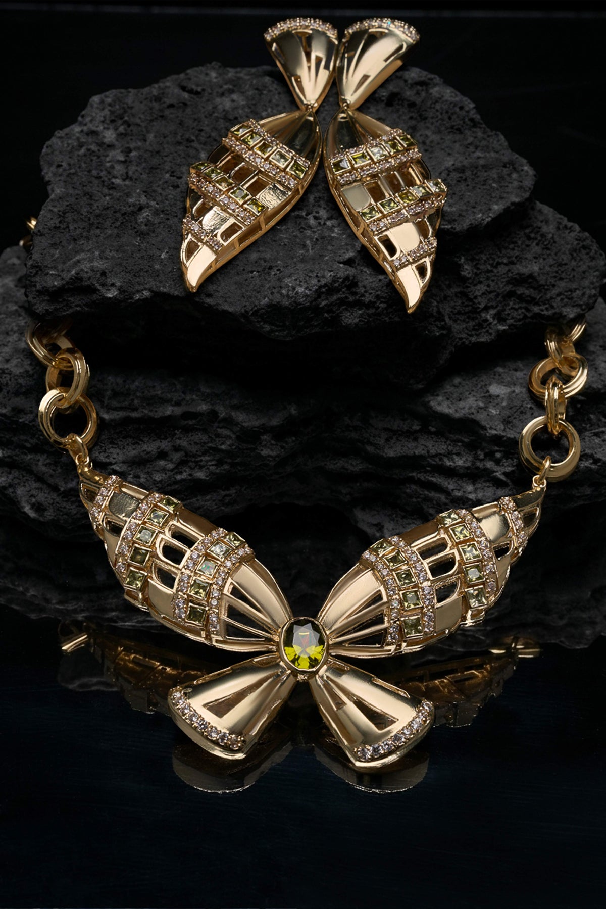 ALA BINE NECKPIECE