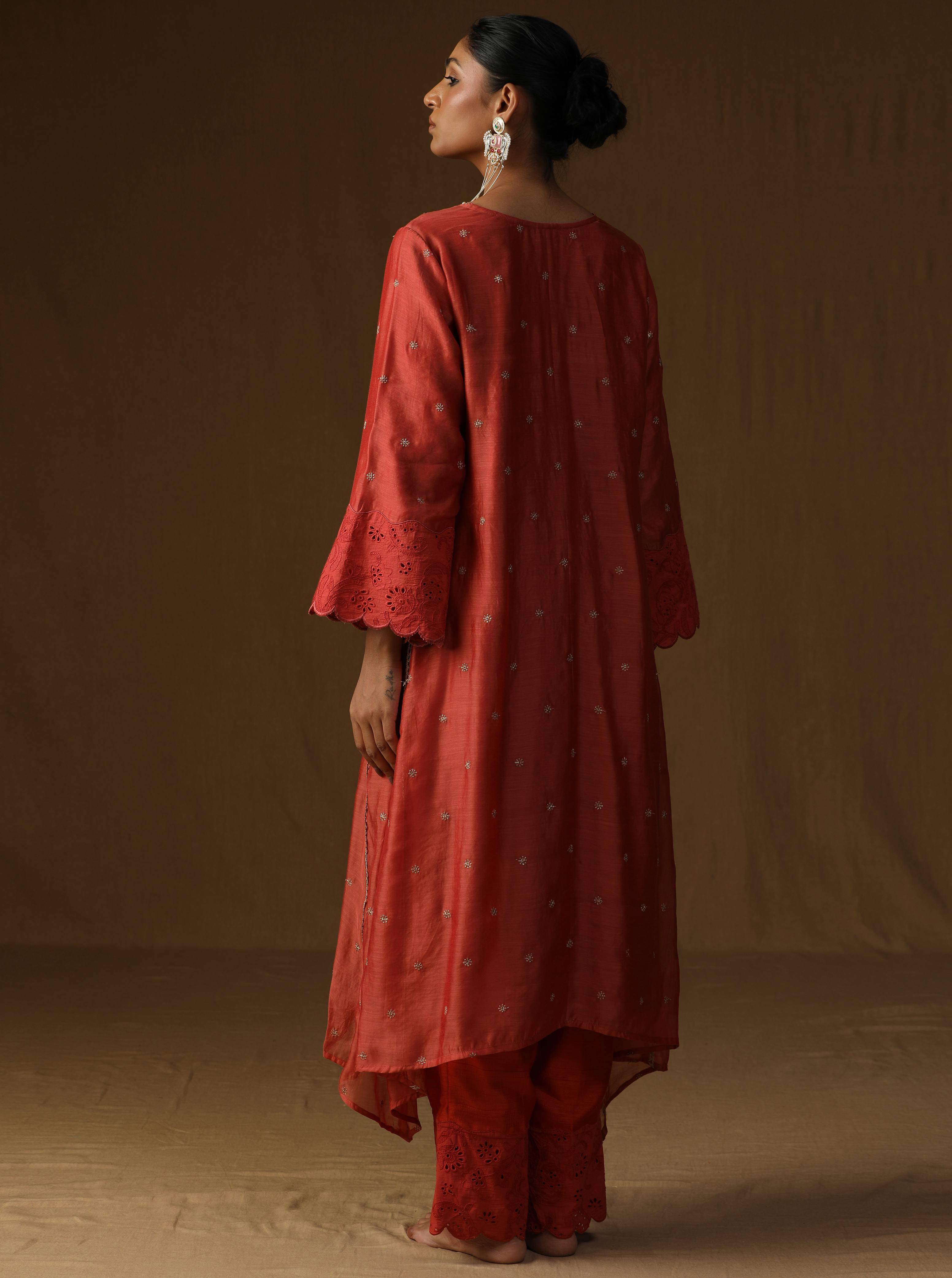 Sakhi Noor Narangi Kurta Set