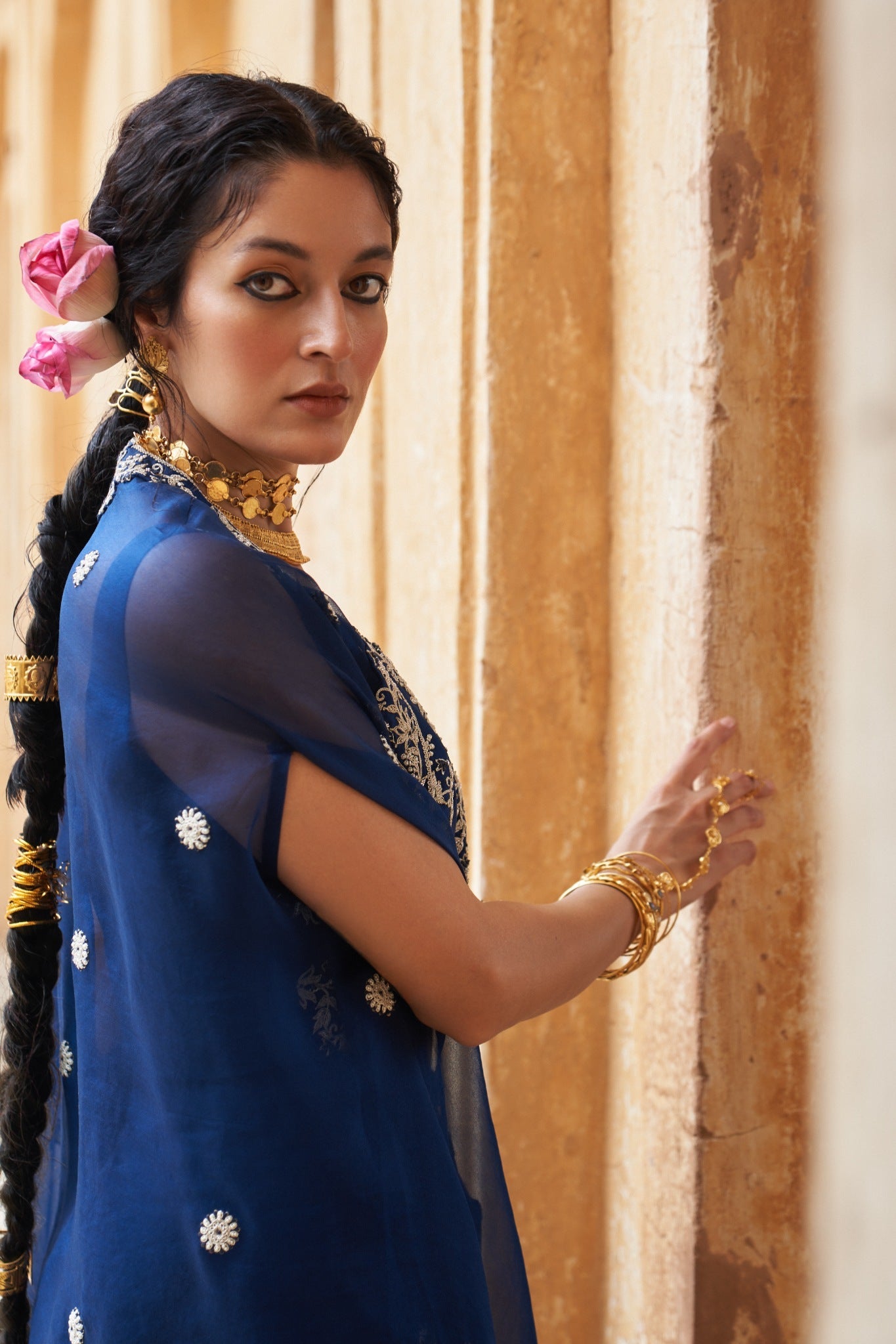 Neelkamal cape set