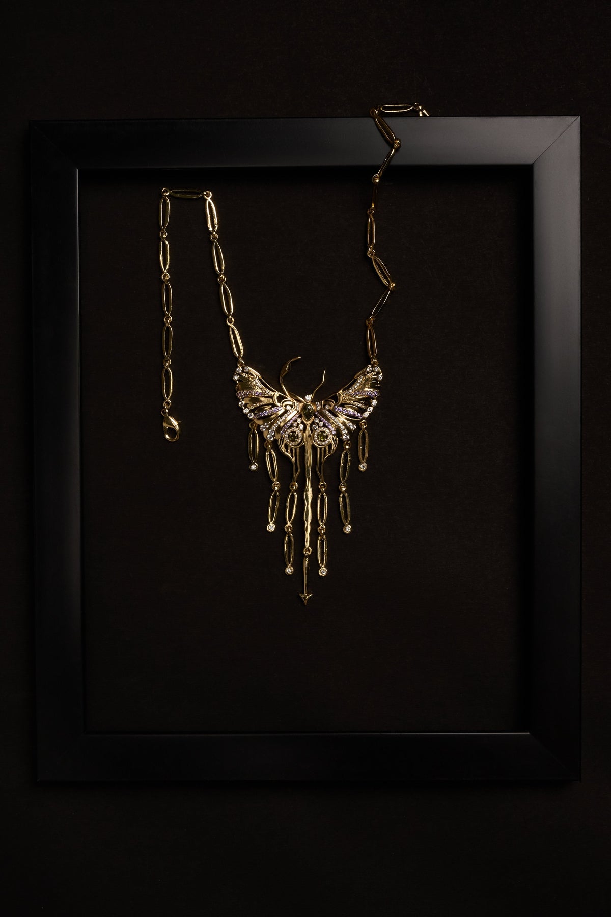 ALA NABI NECKPIECE