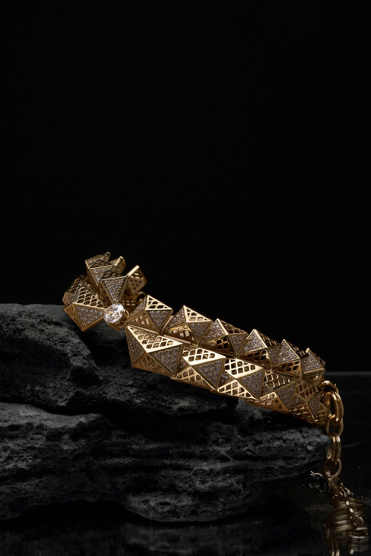 ALA RETO CHOKER