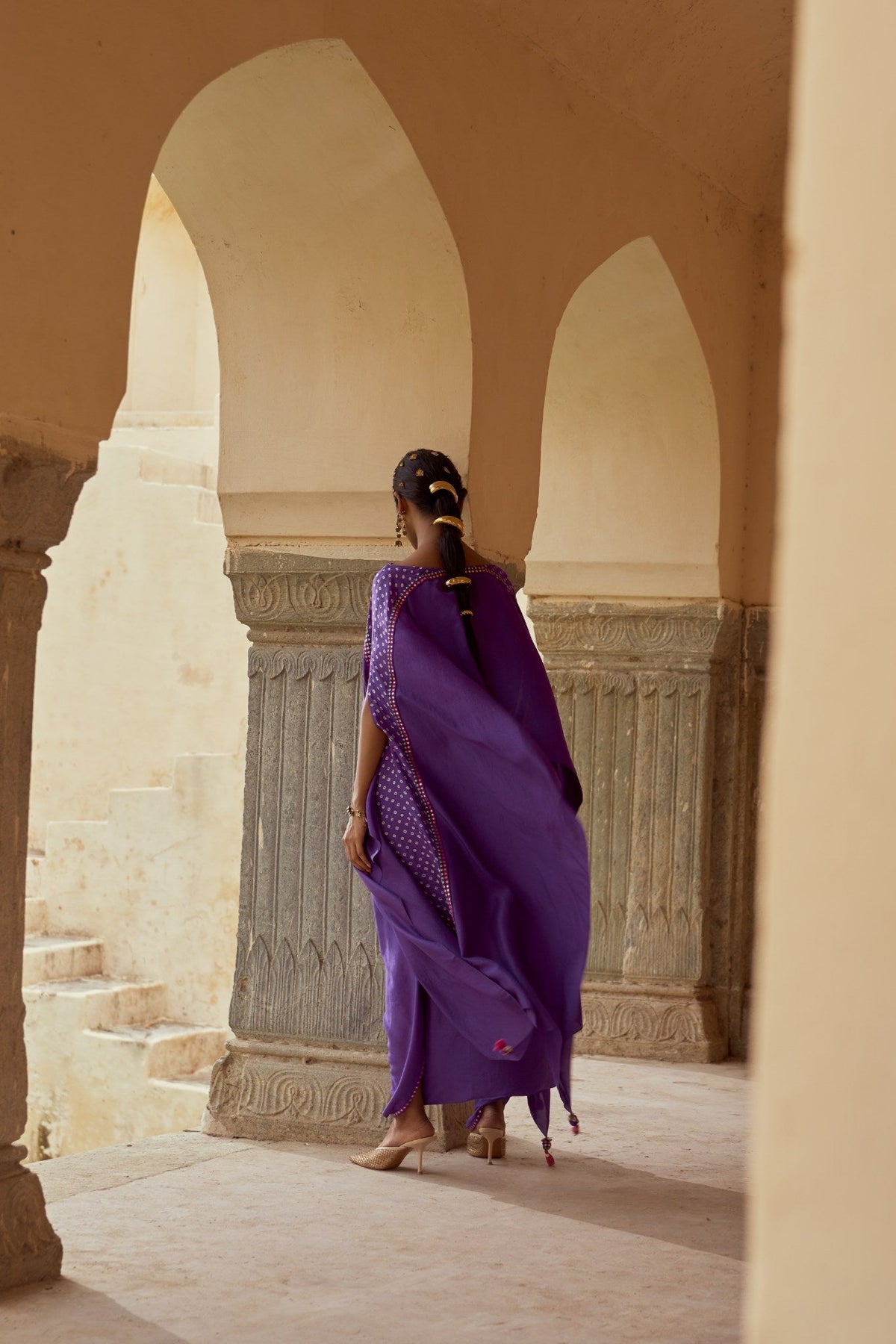 Stylefiesta asymmetrical cape set