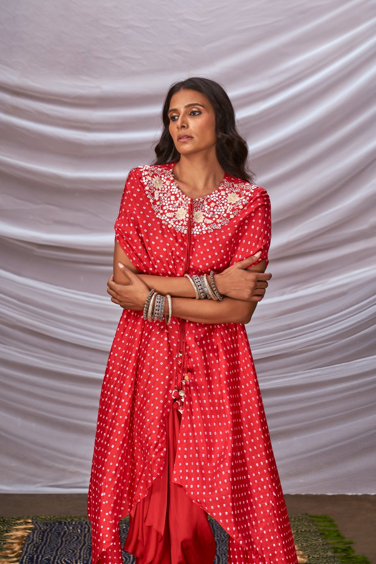 Bandhni cape set