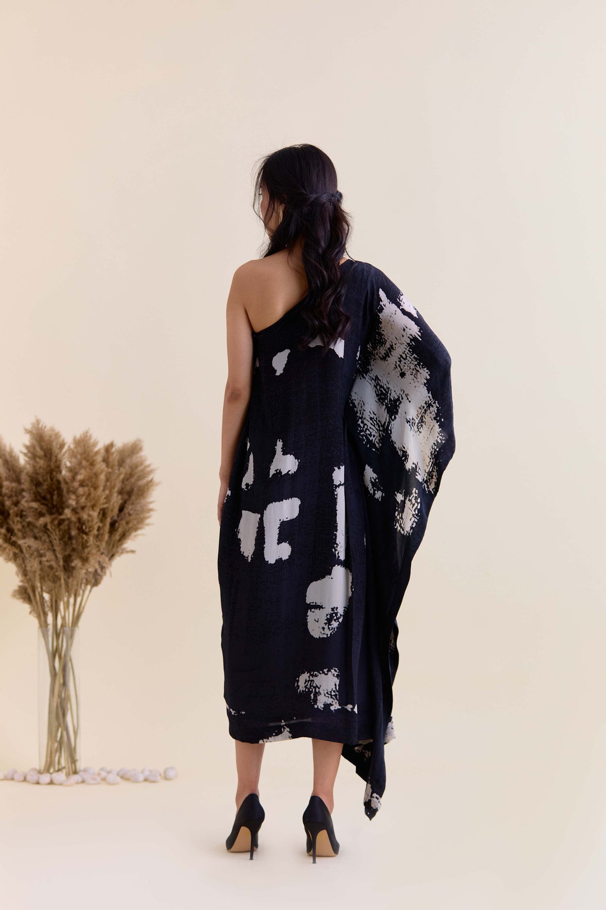 English One Shoulder Mind Dress