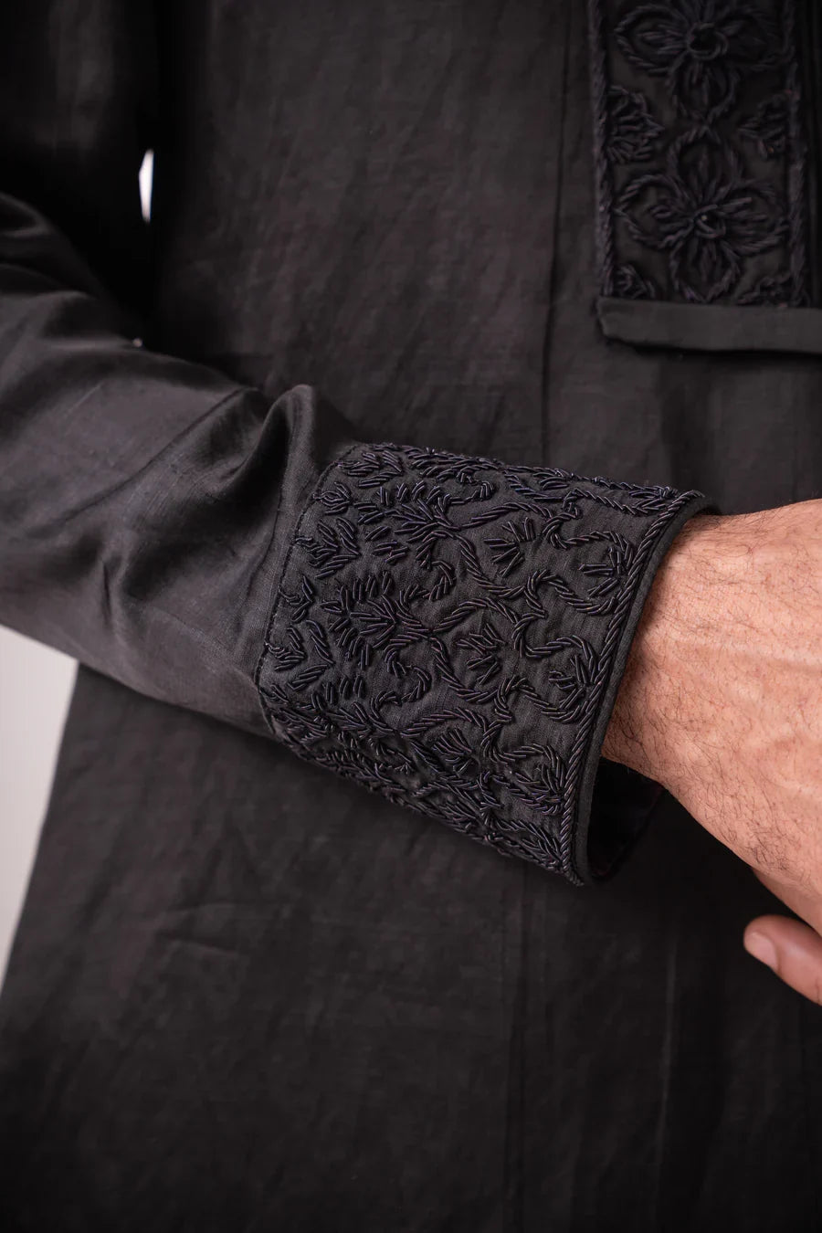 Black Linen Silk Kurta with Zardozi Embroidery