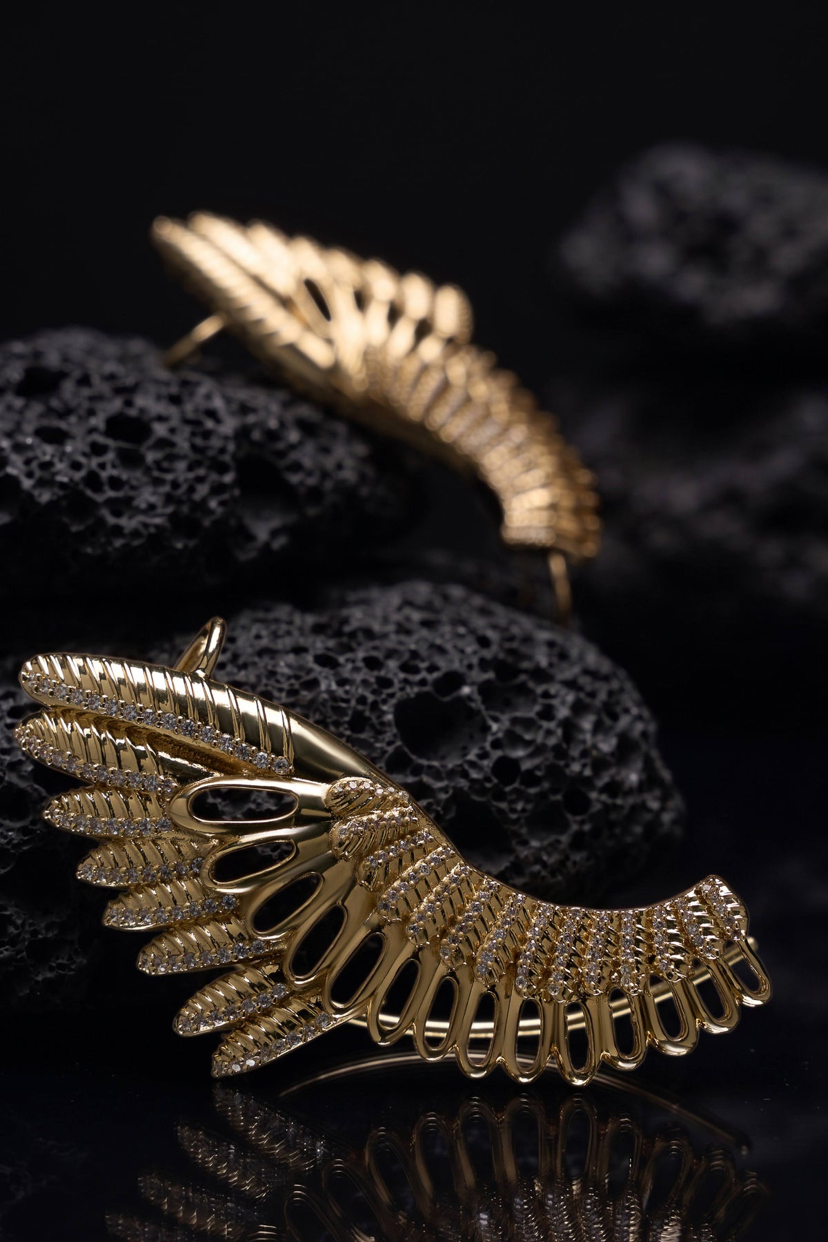 ALA BUSHI EARCUFFS